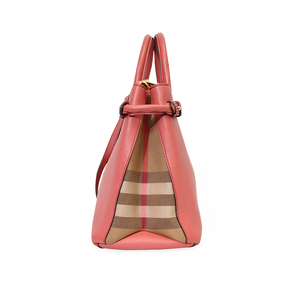 https://dbiyorq10n2b9.cloudfront.net/product-images/BAGBUR0073/BURBERRY-LeatherCheck-Medium-Banner-Tote-Coral-Red-6.jpg.webp