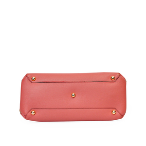 https://dbiyorq10n2b9.cloudfront.net/product-images/BAGBUR0073/BURBERRY-LeatherCheck-Medium-Banner-Tote-Coral-Red-7.jpg.webp