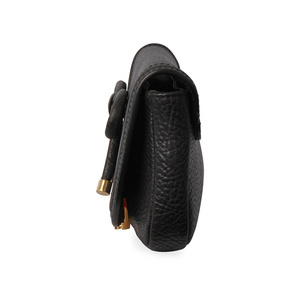 https://dbiyorq10n2b9.cloudfront.net/product-images/BAGBUR197/BURBERRY-Leather-Iris-Clutch-Black-side-1.jpg.webp