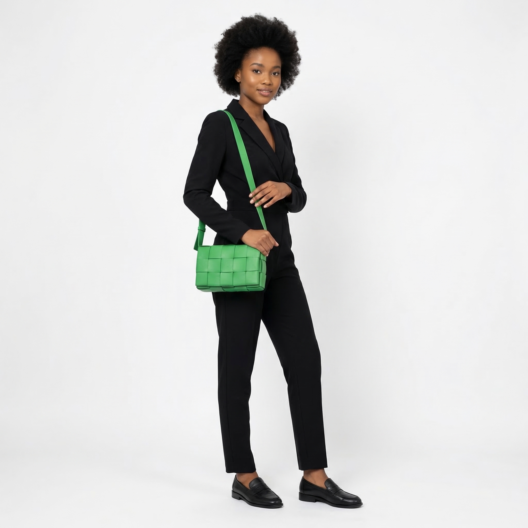 BOTTEGA VENETA Leather Cassette Bag Green | Luxity