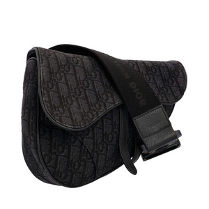 https://dbiyorq10n2b9.cloudfront.net/product-images/BAGCD0029/CHRISTIAN-DIOR-Oblique-Jacquard-Saddle-Bag-Black_2.jpg.webp
