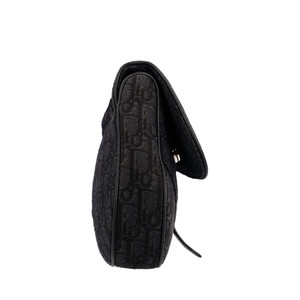 https://dbiyorq10n2b9.cloudfront.net/product-images/BAGCD0029/CHRISTIAN-DIOR-Oblique-Jacquard-Saddle-Bag-Black_3.jpg.webp