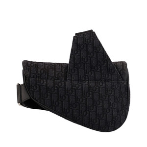 https://dbiyorq10n2b9.cloudfront.net/product-images/BAGCD0029/CHRISTIAN-DIOR-Oblique-Jacquard-Saddle-Bag-Black_4.jpg.webp