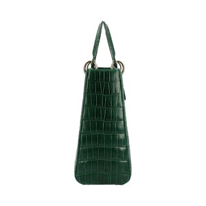 https://dbiyorq10n2b9.cloudfront.net/product-images/BAGCD0064/CHRISTIAN-DIOR-Crocodile-Haute-Maroquinerie-Large-Lady-Dior-Tote-Green_3.jpg.webp