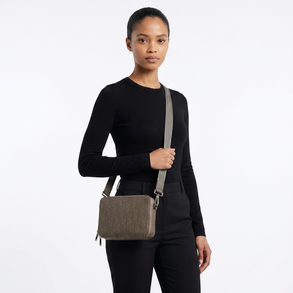 Leather Zipped Crossbody Bag Grey