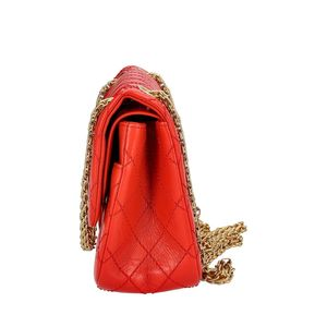 https://dbiyorq10n2b9.cloudfront.net/product-images/BAGCH0144/CHANEL-Crumpled-Leather-Reissue-2.55-Shoulder-Bag-Red_4.jpg.webp