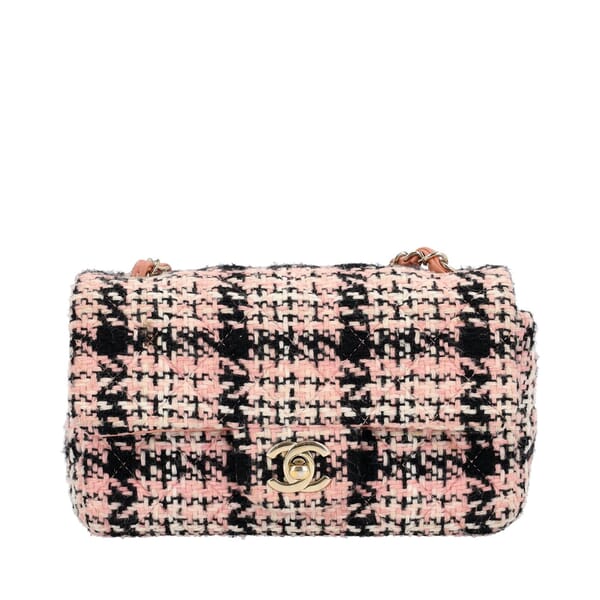 CHANEL TWEED BAG ♡ btnFC1Q2mItLUX2jtkPJgAex7Wkf1c