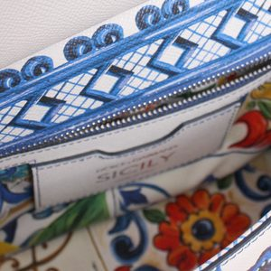 https://dbiyorq10n2b9.cloudfront.net/product-images/BAGDG0045/DOLCE-GABBANA-Leather-Sicily-Lemons-Bag-Multicolour-8.jpg.webp