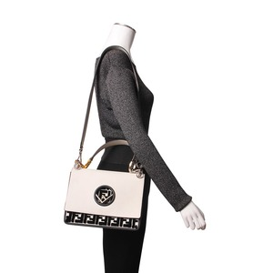 https://dbiyorq10n2b9.cloudfront.net/product-images/BAGFEN0106/FENDI-Leather-Velvet-Kan-I-Logo-Shoulder-Bag-White-Black.jpg.webp