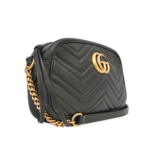 https://dbiyorq10n2b9.cloudfront.net/product-images/BAGGUC0113/GUCCI-GG-Marmont-Matelasse-Small-Shoulder-Bag-Black-Angle.jpg.webp