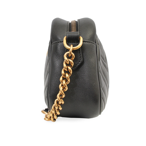 https://dbiyorq10n2b9.cloudfront.net/product-images/BAGGUC0113/GUCCI-GG-Marmont-Matelasse-Small-Shoulder-Bag-Black-Side-1.jpg.webp