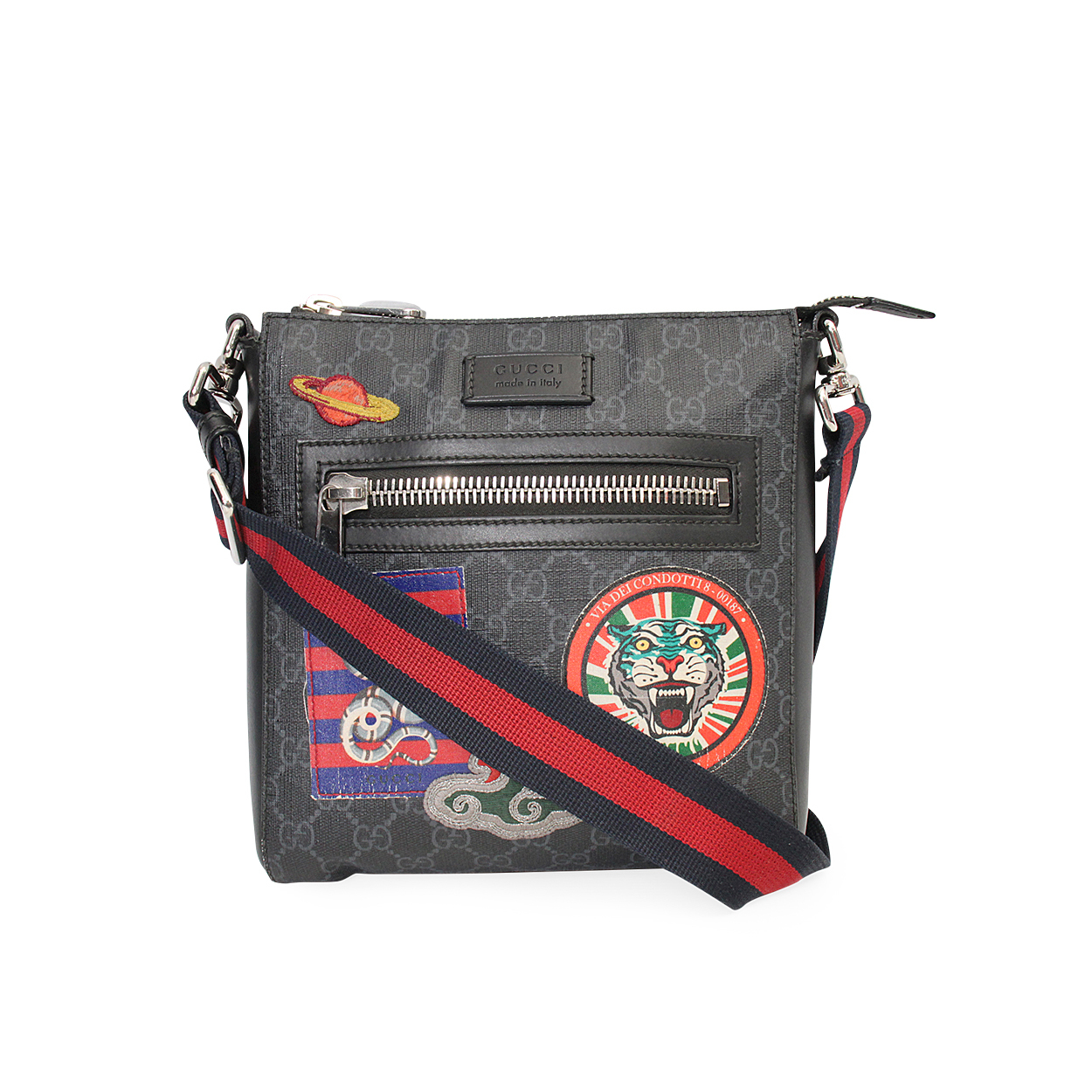 https://dbiyorq10n2b9.cloudfront.net/product-images/BAGGUC0121/GUCCI-GG-Supreme-Night-Courrier-Messenger-Black-1.jpg.webp