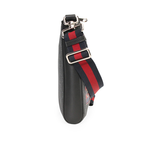https://dbiyorq10n2b9.cloudfront.net/product-images/BAGGUC0121/GUCCI-GG-Supreme-Night-Courrier-Messenger-Black-4.jpg.webp