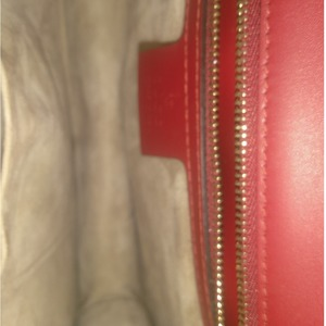 https://dbiyorq10n2b9.cloudfront.net/product-images/BAGGUC0133/GUCCI-Leather-Sylvie-Small-Shoulder-Bag-Red.jpeg.webp