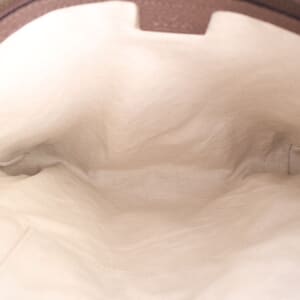 https://dbiyorq10n2b9.cloudfront.net/product-images/BAGGUC1657/Hb8m27P71GKHmxhbGMyZAWB8P2VshEZI6lYU1lCZ_5_1786431942_1786435732.webp