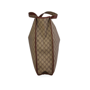 https://dbiyorq10n2b9.cloudfront.net/product-images/BAGGUC326/GUCCI-GG-Supreme-Large-Tote-side-2.jpg.webp
