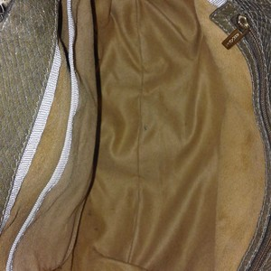 https://dbiyorq10n2b9.cloudfront.net/product-images/BAGJC102/JIMMY-CHOO-Snakeskin-Hobo-Off-White-interior.jpg.webp