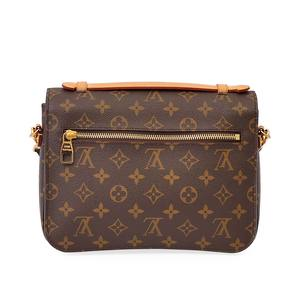 https://dbiyorq10n2b9.cloudfront.net/product-images/BAGLV0145/LOUIS-VUITTON-Monogram-Pochette-Metis-back.jpg.webp