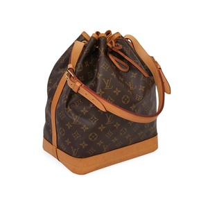 https://dbiyorq10n2b9.cloudfront.net/product-images/BAGLV0294/LOUIS-VUITTON-Monogram-Noe-angle.jpg.webp