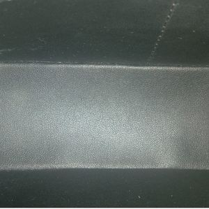 https://dbiyorq10n2b9.cloudfront.net/product-images/BAGLV0298/LOUIS-VUITTON-Damier-Graphite-Toilet-Pouch-PM-interior.jpeg.webp