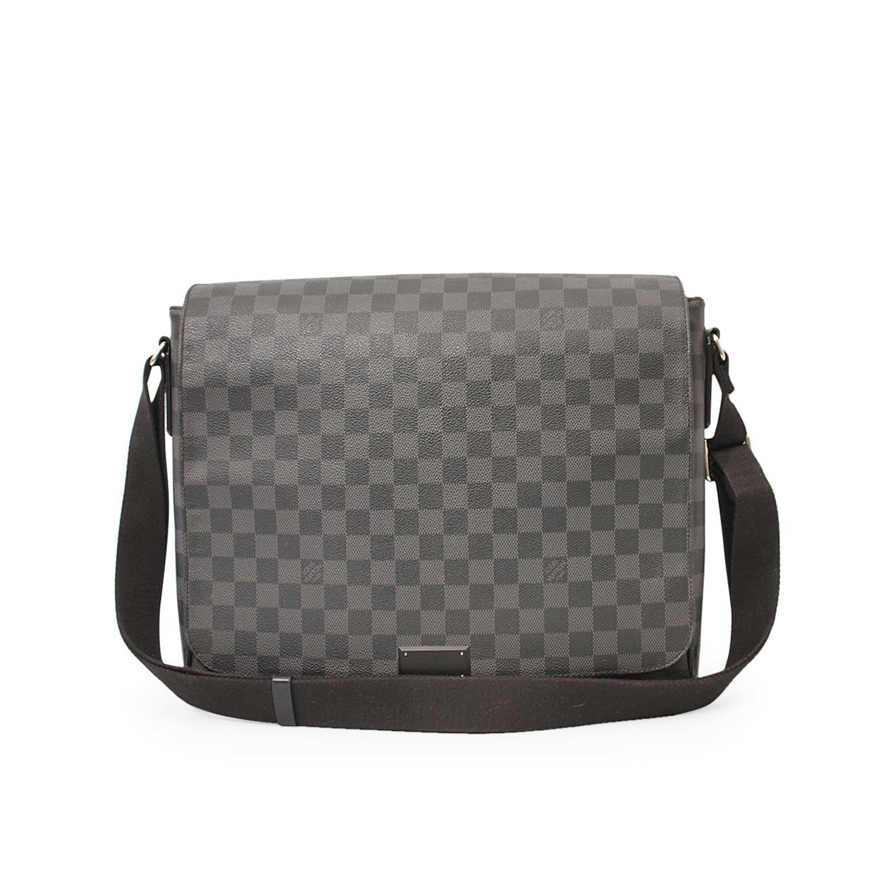 https://dbiyorq10n2b9.cloudfront.net/product-images/BAGLV0308/LOUIS-VUITTON-Damier-Graphite-District-GM-Front.jpg.webp