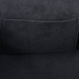 https://dbiyorq10n2b9.cloudfront.net/product-images/BAGLV0627/LOUIS-VUITTON-Monogram-Vanity-PM-1.jpg.webp