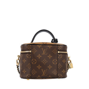 https://dbiyorq10n2b9.cloudfront.net/product-images/BAGLV0627/LOUIS-VUITTON-Monogram-Vanity-PM_4..jpg.webp