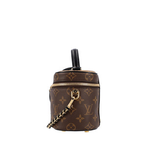 https://dbiyorq10n2b9.cloudfront.net/product-images/BAGLV0627/LOUIS-VUITTON-Monogram-Vanity-PM_5..jpg.webp