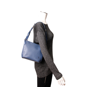 https://dbiyorq10n2b9.cloudfront.net/product-images/BAGLV0907/LOUIS-VUITTON-Epi-Mandara-PM-Myrtille-Blue-1.jpg.webp