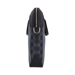 https://dbiyorq10n2b9.cloudfront.net/product-images/BAGLV1058/LOUIS-VUITTON-Damier-Cobalt-Oliver-Briefcase-NEW_3.jpg.webp