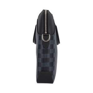 https://dbiyorq10n2b9.cloudfront.net/product-images/BAGLV1058/LOUIS-VUITTON-Damier-Cobalt-Oliver-Briefcase-NEW_5.jpg.webp