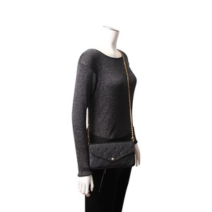 https://dbiyorq10n2b9.cloudfront.net/product-images/BAGLV1136/LOUIS-VUITTON-Empreinte-Felicie-Pochette-Noir-1.jpg.webp