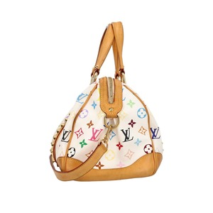 https://dbiyorq10n2b9.cloudfront.net/product-images/BAGLV1355/LOUIS-VUITTON-Multicolor-Courtney-GM-White_4.jpg.webp