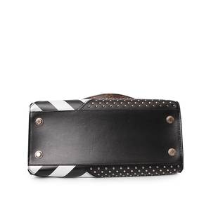 https://dbiyorq10n2b9.cloudfront.net/product-images/BAGLV1358/LOUIS-VUITTON-MonogramLeather-City-Stud-Steamer-.jpg.webp