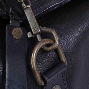 https://dbiyorq10n2b9.cloudfront.net/product-images/BAGLV205/LOUIS-VUITTON-Utah-Leather-Commanche-55-Hardware-Close-up.jpg.webp