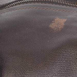 https://dbiyorq10n2b9.cloudfront.net/product-images/BAGLV205/LOUIS-VUITTON-Utah-Leather-Commanche-55-_-Scuffing.jpg.webp