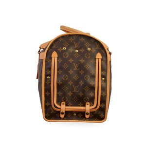 https://dbiyorq10n2b9.cloudfront.net/product-images/BAGLV841/LOUIS-VUITTON-Monogram-Dog-Carrier-50-side-1.jpg.webp