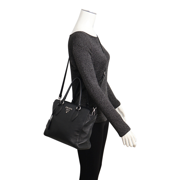 Leather Vitello Phenix Tote Black