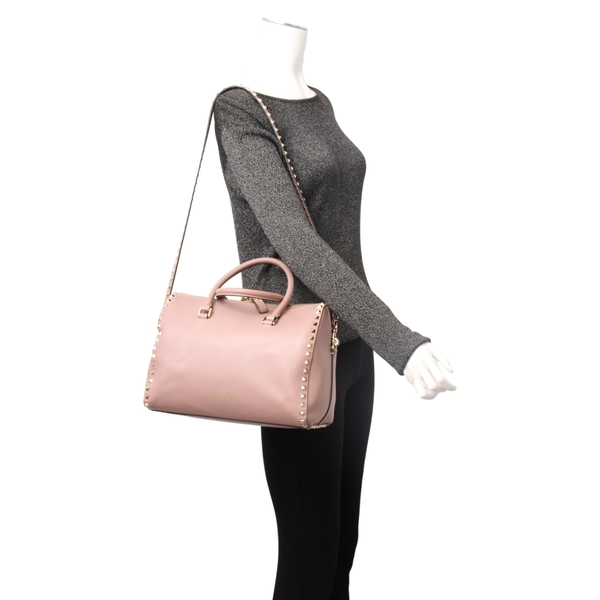 Leather Rockstud Duffle Bag Dusty Pink