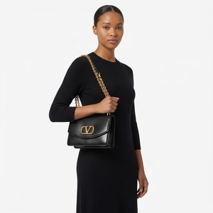 Leather Vain Medium Shoulder Bag Black, view 7