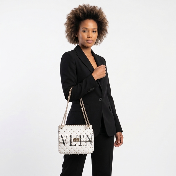 Leather VLTN Rockstud Shoulder Bag White