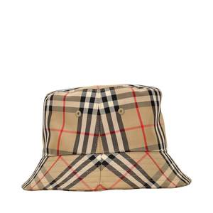 https://dbiyorq10n2b9.cloudfront.net/product-images/CACCBUR0021/BURBERRY-Cotton-Check-Bucket-Hat-Beige_3.jpg.webp