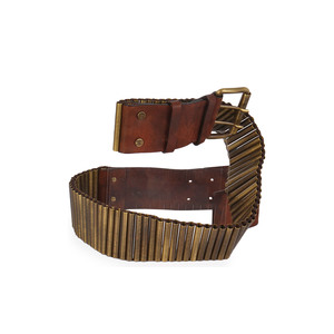 https://dbiyorq10n2b9.cloudfront.net/product-images/CACCCEL102/CELINE-Antique-Leather-Gold-Metal-Belt-Brown-S-75-30-open.jpg.webp