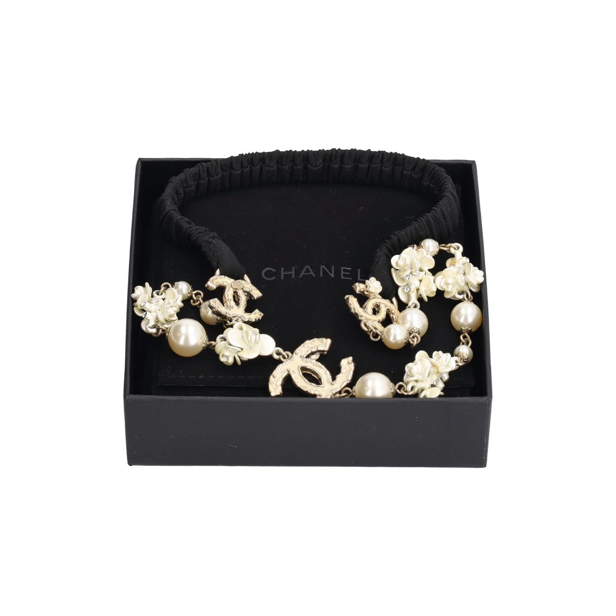 CHANEL Camellia/Faux Pearl Elastic Headband Ivory/Black | Luxity display picture 2