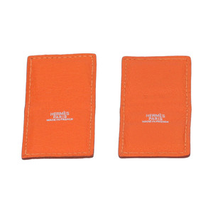 https://dbiyorq10n2b9.cloudfront.net/product-images/CACCHER0040/HERMES-Leather-Magnetic-Money-Clip-Set_4.jpg.webp