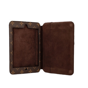 https://dbiyorq10n2b9.cloudfront.net/product-images/CACCLV0118/LOUIS-VUITTON-Monogram-iPad-Mini-Case_7.jpg.webp