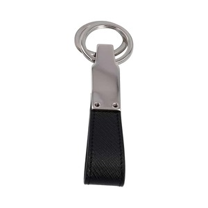 https://dbiyorq10n2b9.cloudfront.net/product-images/CACCMBC0138/MONTBLANC-Leather-Sartorial-Key-Fob-Loop-Black_4.jpg.webp