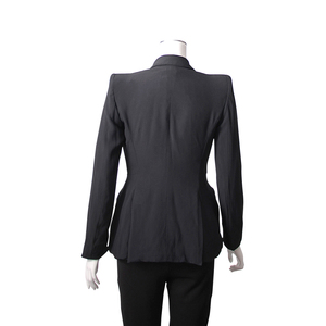 https://dbiyorq10n2b9.cloudfront.net/product-images/CAPPAMQ0005/ALEXANDER-MCQUEEN-Synthetic-Beaded-Blazer-Black-.jpg.webp