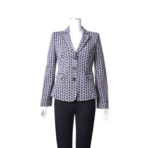 https://dbiyorq10n2b9.cloudfront.net/product-images/CAPPARM0029/ARMANI-COLLEZIONI-Cotton-Blazer-GreyNavy_1.jpg.webp