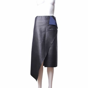 https://dbiyorq10n2b9.cloudfront.net/product-images/CAPPBAL0015/BALENCIAGA-Leather-Skirt-Black_1.jpg.webp